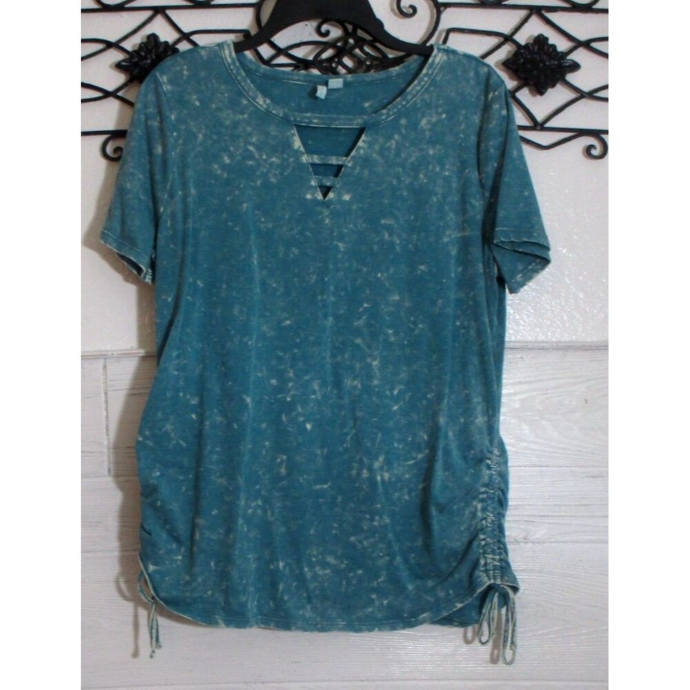 Cato Women's Top Size M Short Sleeve Green Round Neck